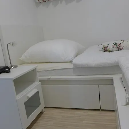 Tief 12 Seepferdchen Mit Internet 24 Apartment Schillig